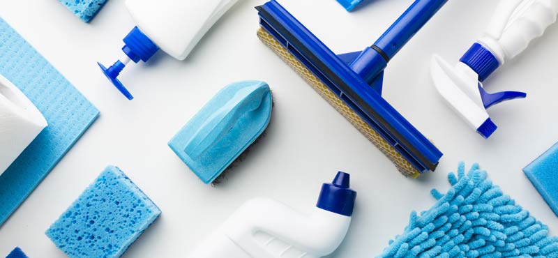 ۱۵ عادت تمیز کردن وسایل خانه که باید آنها را کنار بگذارید